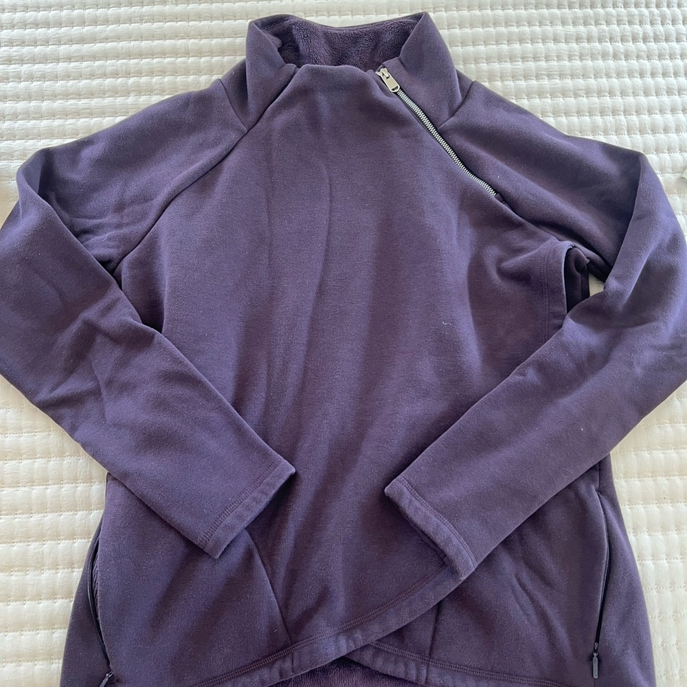 Athleta Cozy Karma Asym Pullover Sweatshirt